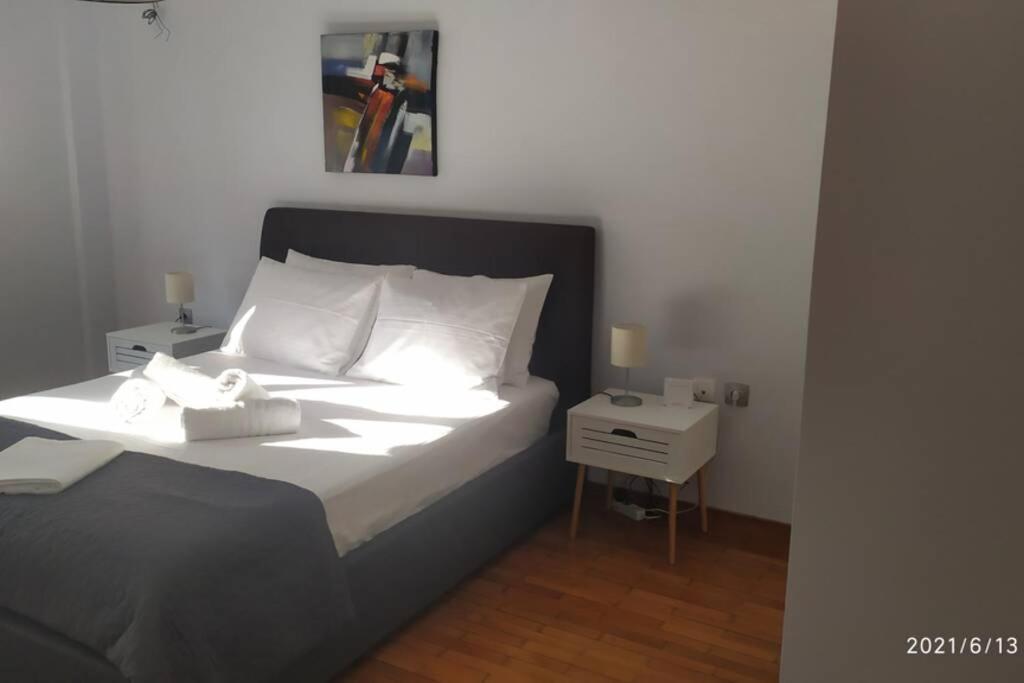 Cozy And Friendly Flat In Nafplio Apartment Bagian luar foto