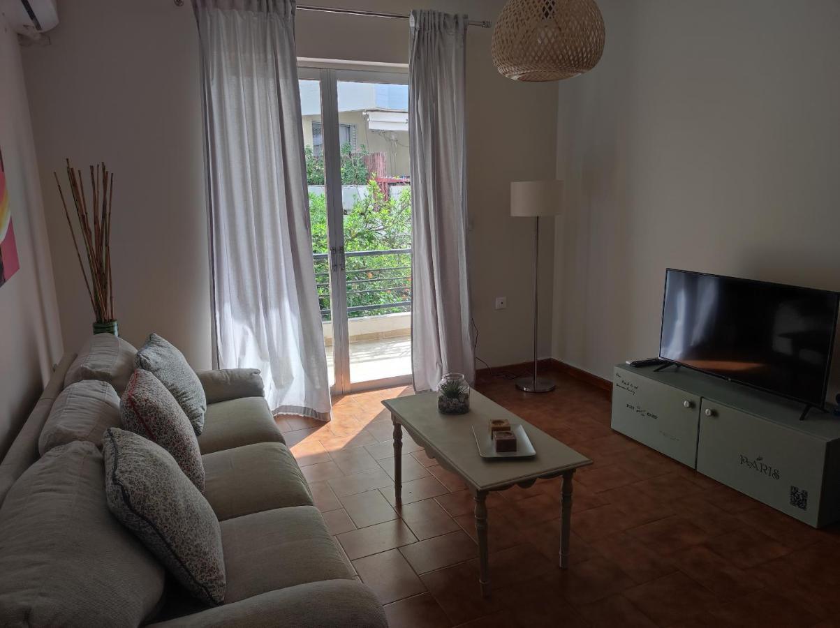 Cozy And Friendly Flat In Nafplio Apartment Bagian luar foto