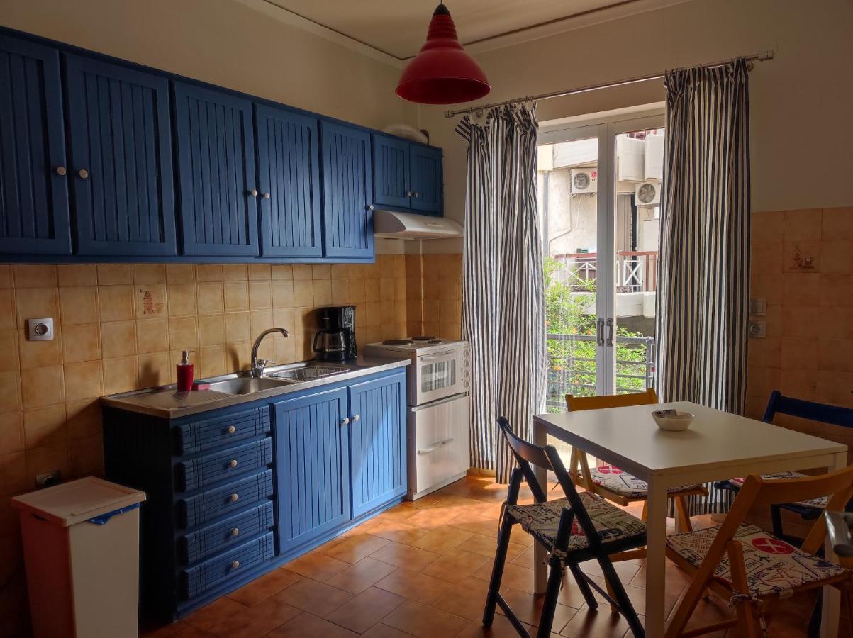 Cozy And Friendly Flat In Nafplio Apartment Bagian luar foto